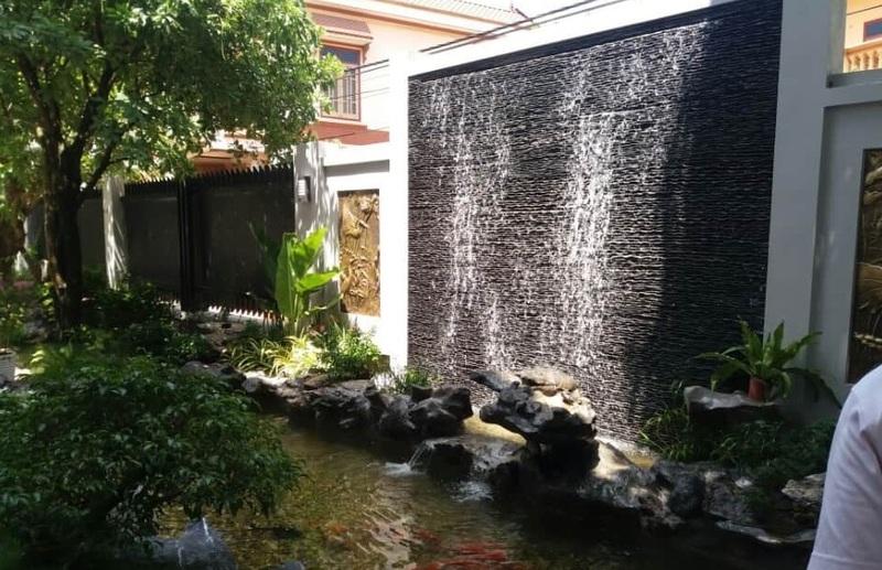 Thi công thác nước sân vườn phong cách hiện đại