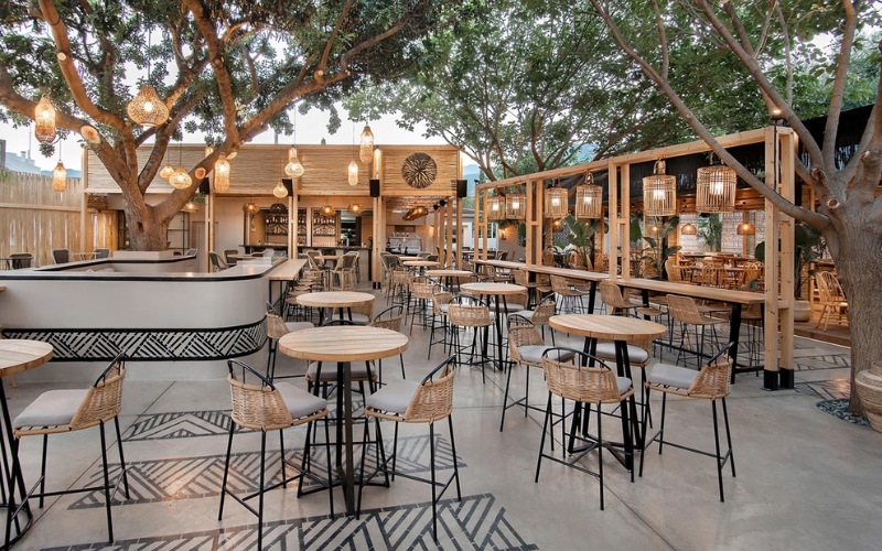 Thiết kế quán cafe sân vườn phong cách Farmhouse